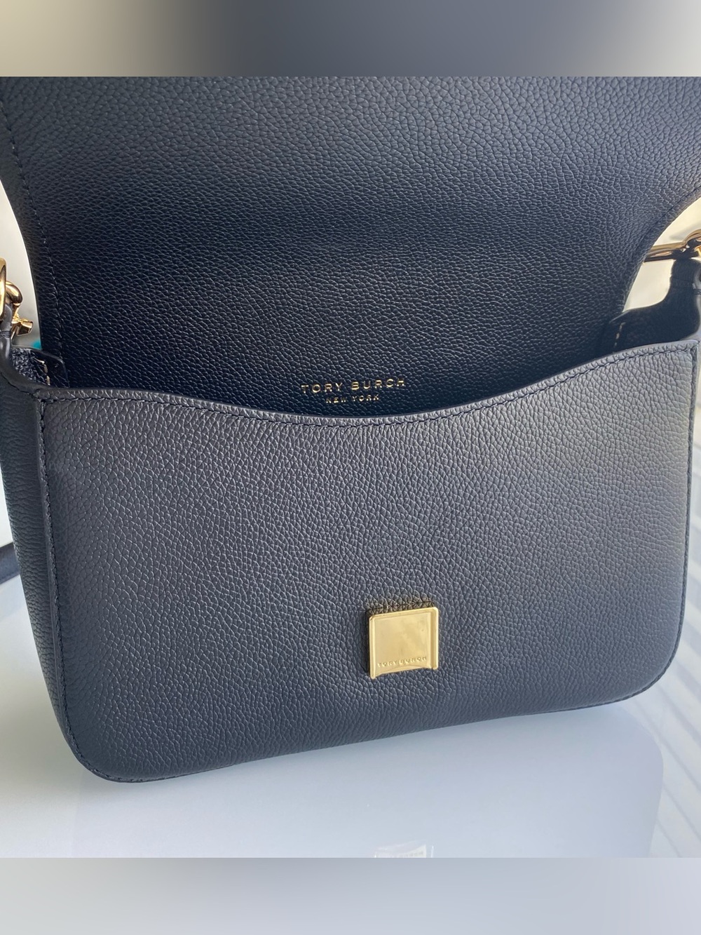 Tory Burch Black Pebbled Leather Crossbody with Gold Hardware - Picture 4 of 8